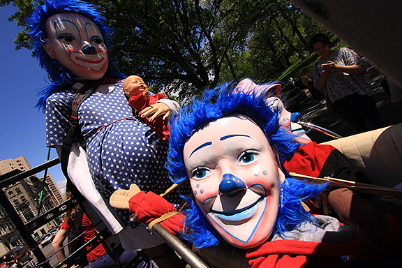 Cinco De Mayo NYC        Lisa DuBois©